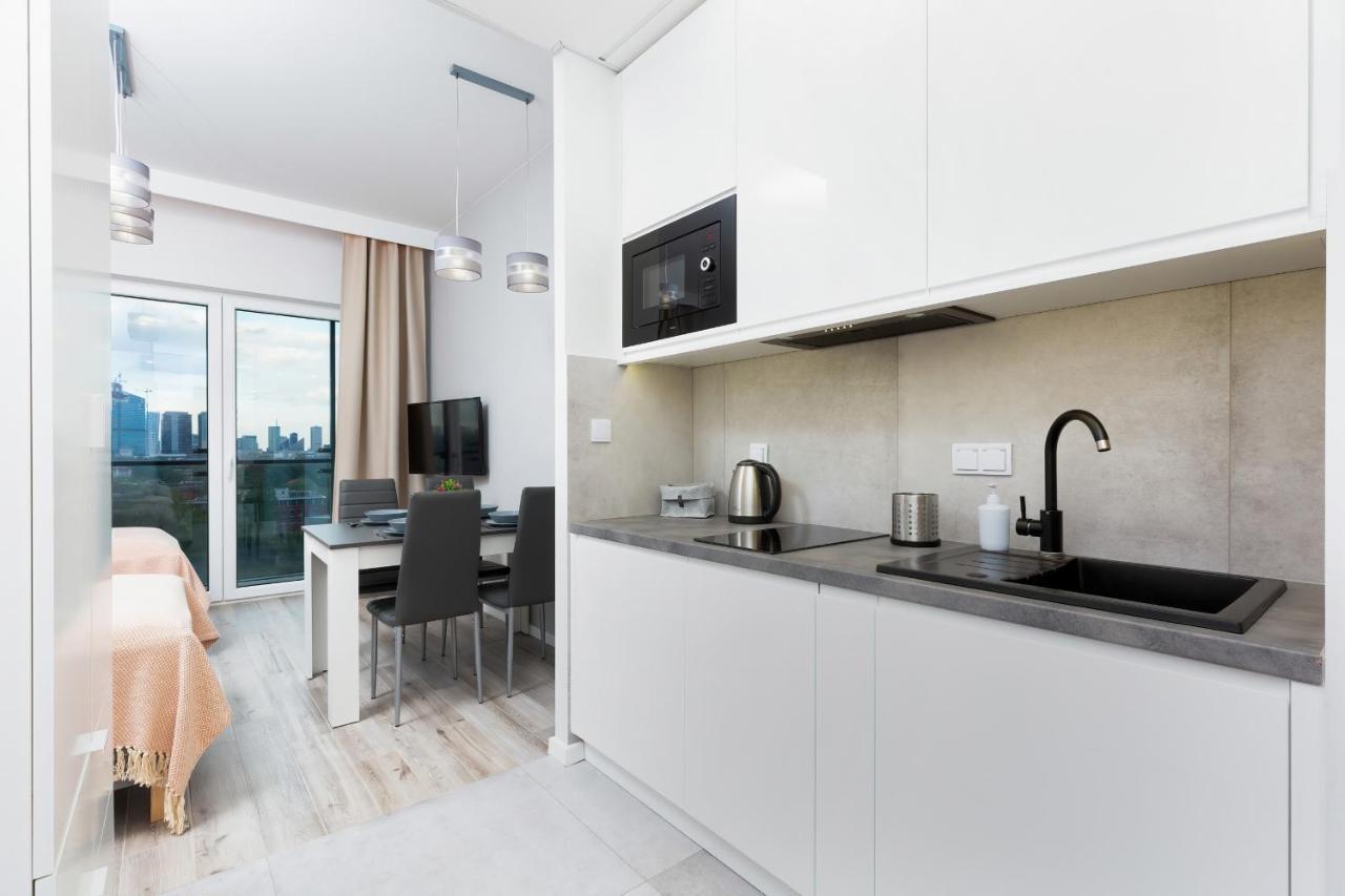With Parking Business Center By Renters Varsavia