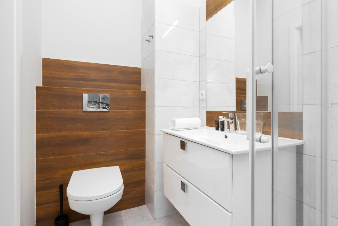 With Parking Business Center By Renters * Varsavia
