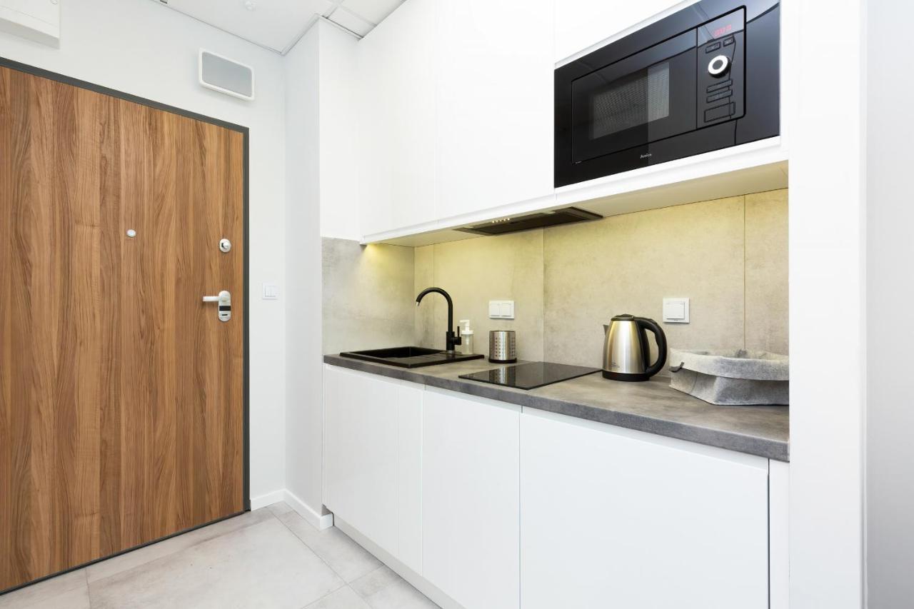 With Parking Business Center By Renters Apartmán